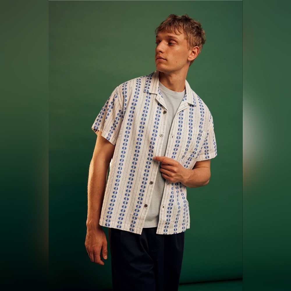 NWT Obey Men's Harmony Woven Button-Down Shirt in White Multi - Size XL